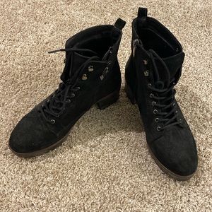 Anne Klein boots in black.